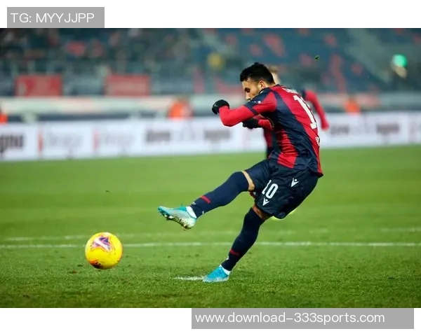 足球躲闪技巧大揭秘如何在比赛中灵活应对对手的防守挑战